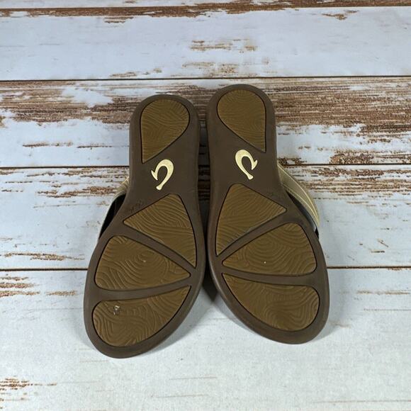 OluKai Aukai Women’s Leather Flip Flop Sandals Beige Sz 8 - Picture 9 of 10